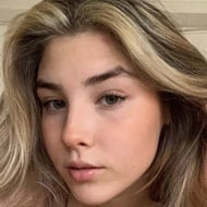 Ina Eaton, 22 (TikTok明星)