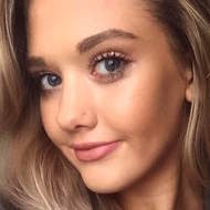 Indira Lauren, 26 (YouTube Star)