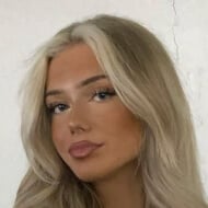 Isa Östling, 22 (TikTok Star)