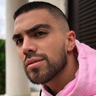 Isaac Carvajal, 38 (Ngôi sao Instagram)