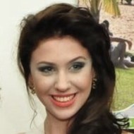 Isabela Crociolli, 32 (Model)