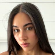 Isabella Green, 23 (Star d'Instagram)