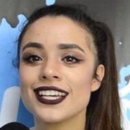 Isadora Pompeo, 26 (Gospel Singer)