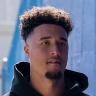 Isaiah Hodgins, 27 (足球运动员)