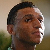 Isaquias Queiroz, 32 (Canoísta)