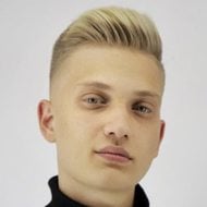 Islam Ashi, 23 (YouTube明星)