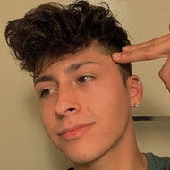 Israel Cortez, 28 (TikTok明星)