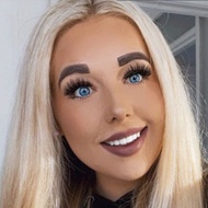 itsellamidd, 25 (TikTok明星)