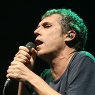 Iván Ferreiro, 53 (Cantante di musica mondiale)