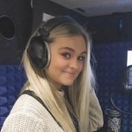 Ivey Meeks, 21 (YouTube Star)