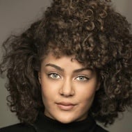 Izuka Hoyle, 29 (TV Actress)