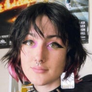 Izzzyzzz, 23 (Star di YouTube)