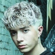Jack Avery, 26 (流行歌手)