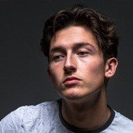 Jack Walton, 29 (Cantante Pop)