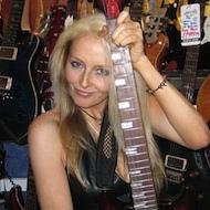 Jackie Chambers, 61 (吉他手)