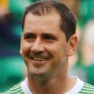 Jackie McNamara, 52 (足球运动员)