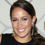 Jaina Lee Ortiz, 37 (电视女演员)