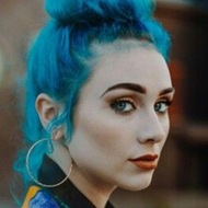 Jaira Burns, 28 (流行歌手)