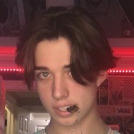 Jake Fuller, 24 (Estrella de TikTok)