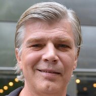 Jakob Eklund, 63 (Diễn viên điện ảnh)