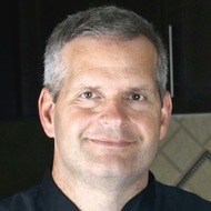 James Lamprey, 48 (Estrella de Facebook)