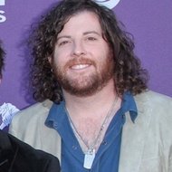 James Young, 45 (吉他手)