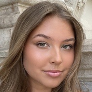 janaalina.st, 24 (TikTok Star)