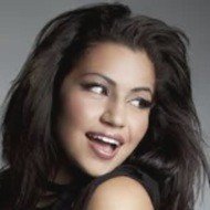 Janelle Martinez, 37 (流行歌手)