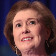 Janet Huckabee, 68 (政治妻子)