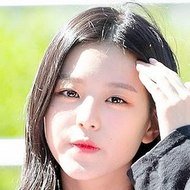 Jang Won-young, 19 (流行歌手)