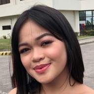 Janine Berdin, 23 (世界音乐歌手)