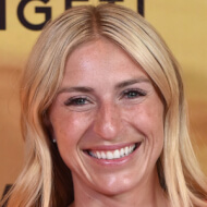 Jasmine Roth, 41 (Ведущий телешоу)