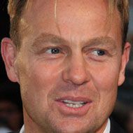 Jason Donovan, 55 (流行歌手)