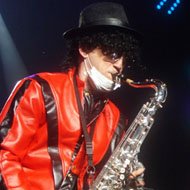 Jason Freese, 49 (萨克斯管吹奏者)