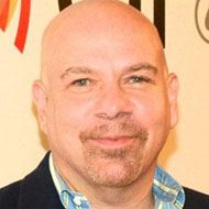 Jason Stuart, 66 (Comédien)