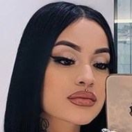 Jaszy Cortez, 30 (Instagram Star)