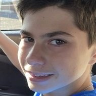 Jax Girard, 18 (Instagram明星)