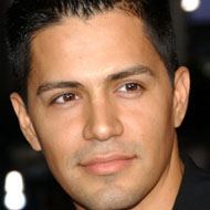 Jay Hernandez, 46 (电影演员)