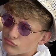 Jay Thorne, 21 (Estrella de Instagram)