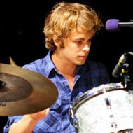 Jay Watson, 33 (鼓手)