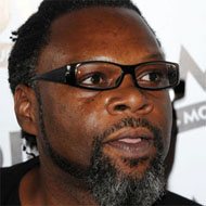 Jazzie B, 62 (唱片騎師)