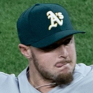 J.B. Wendelken, 32 (棒球选手)