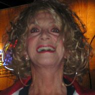 Jeannie Seely, 83 (乡村歌手)