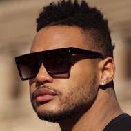 Jeff Logan, 36 (Estrella de Instagram)