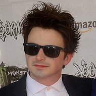 Jeff Valentine, 32 (Bassist)