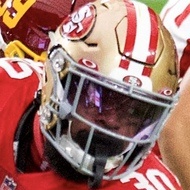 Jeff Wilson Jr., 29 (Jugador de Fútbol Americano)