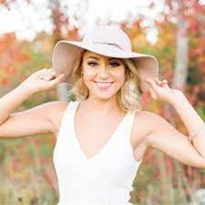 Jenna Kuntz, 27 (化妝師)