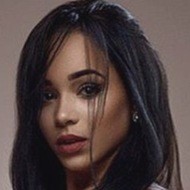 Jennifer Duran, 34 (Instagram Star)