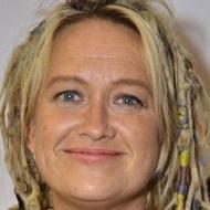 Jennifer Lynch, 57 (編劇)