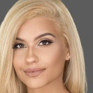 Jennifer Orozco, 32 (Instagram明星)